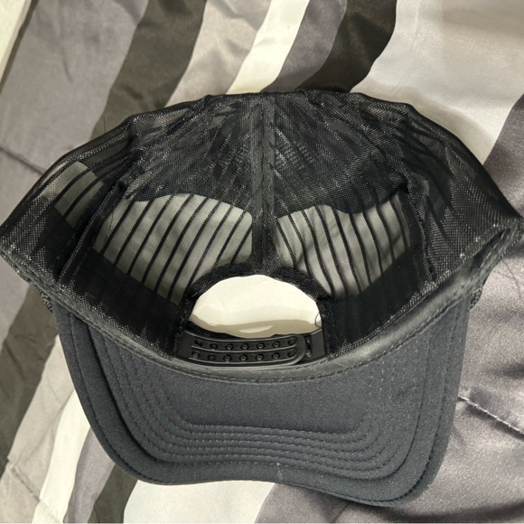 Snapback padded - Picture 2 of 3